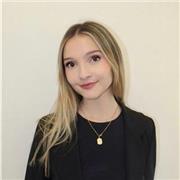 Étudiante en cinquième année de droit, je peux dispenser divers cours (droit/ aide aux devoirs primaire) à Grenoble