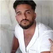 Persona joven y con muchas ganas de enseñar a los niños, me encantan los pequeños.