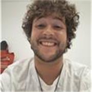 Soy una persona que siempre tiene una sornrisa en la cara, soy educador social y me encantan los niños