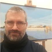 Licenciado en pintura (hiperrealista) en Bellas artes de Sevilla, enseña dibujo y pintura para todos los niveles