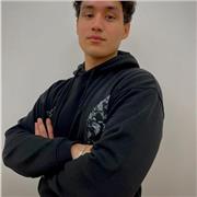 Profesor titulado en entrenamiento, pudiendo ofrecer diferentes servicios dependiendo de las necesidades del usuario.