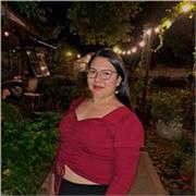 Profesora de Biología para niños en etapa de primaria