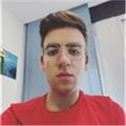 Studente di ingegneria impartisce lezioni di Matematica, Chimica e Fisica per studenti di scuole superiori e medie