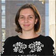 Soy psicóloga y artista. Estoy realizando un máster en Arteterapia y Educación Artística para la Inclusión Social 