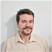 Profesor de inglés con titulación CELTA. Doy clases a todos los niveles y edades.