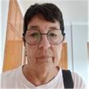 Profesora titulada en Ingeniería Eléctrica. Con más de 40 años de experiencia.