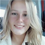 Puedo impartir clases de biología, química, ingles, euskera y otras materias