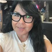 Licenciada en comunicación Social, con aptitudes en el área humanista