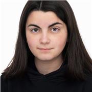 Profesora de Inglés, niños/ as pequeños/as. Estudiando en la escuela oficial de idiomas de Burgos. Me gustaría impartir clases en Burgos u online. Mi metodología se basa en juegos y metodologías activas para hacer atractivo el idioma y crear un aprendizaj