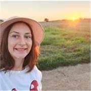Highly proficient ESL teacher with 6 years of teaching experience