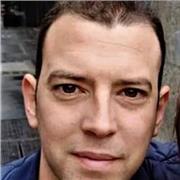 Estudiante del cuarto grado de criminología con muchos conocimientos en todos los campos