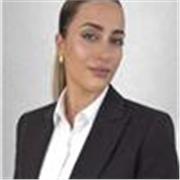 Me defino como una persona apasionada por la enseñanza, con mucha paciencia y vocación por ayudar a los demás. Disfruto enseñando