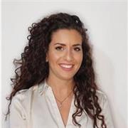 Dottoressa in lingue e letterature straniere. Offro lezioni private di inglese per ogni livello. Possibilità di preparazione alle prove scritte universitarie di inglese con esercitazioni e simulazioni dell'esame