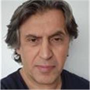 Prof de programmation web, je donne des cours en ligne.