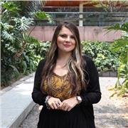 licenciada en inglés y abogada con amplia experiencia docente