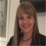 Doy clases de ingles comunicativo a alumnos particulares y lecto comprension a alumnos univrsitarios en forma online