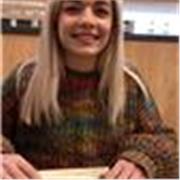 Ragazza laureata in lingue offre lezioni di inglese per bambini e ragazzi a Rimini e dintorni e Online. 
