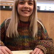 Ragazza laureata in lingue offre lezioni di inglese per bambini e ragazzi a Rimini e dintorni e Online.