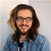 Cours de piano BIENVEILLANTS! Je suis Professeur de piano à l'École des arts – Centre Culturel de Lesquin, formé à la musicologie, vacataire aux Conservatoires de Lille, musicien touche à tout, ouvert et curieux
