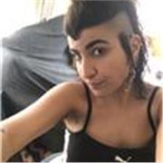 Soy lincenciada en historia del arte y especializada en arte contemporáneo, pero me gusta todo lo relacionado con las humanidades