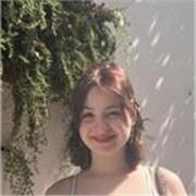I’m Sav, and I will give private lessons tailored to a beginner level in English!