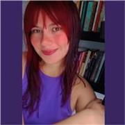 Profesora de inglés con énfasis en fluidez conversacional y gramática, con bases fuertes en literatura y cultura inglesa