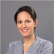 Communication Skills Expert teaching online in English, specializing in conflict resolution, public speaking and more