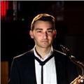 Doy clases de saxofón y de repaso de asignaturas musicales