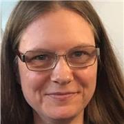 Fluent Swedish speaker offering beginner and intermediate lessons online