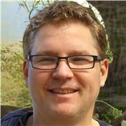 Abogado de derecho fiscal ofrece clases particulares para estudiantes de derecho.