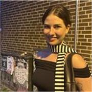 Hi! my name is Agatha and I offer full conversation practice in English! i also study art so perfect for teaching kids as well:)