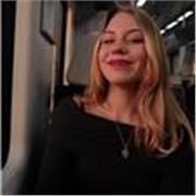 Graduada en Historia del Arte, con conocimientos en Historia y Geografía, dinámica y flexible para dar clases online y/o resencial