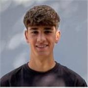 Soy una persona a la que le gustan mucho los niños. Me gusta enseñarles a aprender de sus errores y explicar bien las cosas.