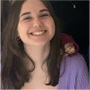 Profesora de inglés con título B2 ofrece clases para todas las edades y niveles, des de infantil y primaria hasta bachillerato.