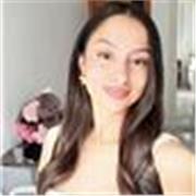 Doy clases particulares adaptadas a tu nivel y objetivos. Tengo nivel B2 de Cambridge y estoy preparando el C1