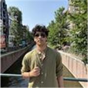 I’m a patient and enthusiastic tutor who loves making maths easy to understand.