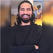 A dean's list graduate from LSE with over 2 years of experience in teaching A Level Economics