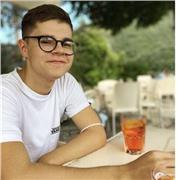 Neodiplomato con certificazione DELE B2 offre ripetizioni di Lingua Spagnola