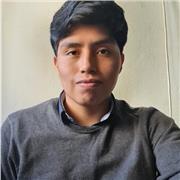 Estudiante de grado que quiere enseñar a otros estudiantes como se puede obtener muy buenos resultados sin dejarse la vida en el intento