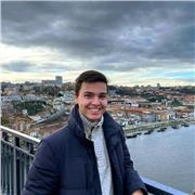 Chico estudiante de 5º de Medicina muy trabajador que busca dar clases para todos los niveles hasta bachillerato. Puedo dar clases de biologia, matematicas sociales, ingles