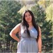 Estoy estudiando traducción e interpretación de francés y inglés y se me dan muy bien los idiomas