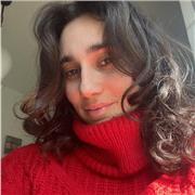 Diplomata al liceo classico e con una grande passione per la materia