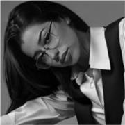 Me defino como paciente,responsable ,cercana,con vocación por ayudar a los demás. Estoy disponible para apoyo educativo y cuidado.