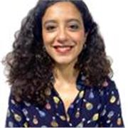 Laureata in mediazione linguistica e culturale, ho studiato con passione come insegnare italiano agli stranieri