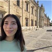 Ingeniera química y estudiante de maestría apasionada por la enseñanza 