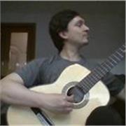 Profesor especializado en Guitarra Clásica y apoyo en Teclado y Piano