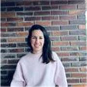 Docente con experiencia en enseñanza y apoyo académico a estudiantes de Primaria y Secundaria. Me apasiona acompañar a cada alumno en su aprendizaje, adaptando las clases a sus necesidades y buscando siempre que comprenda los contenidos y gane confianza. 