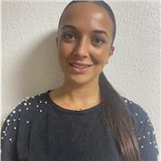 Español y catalán para extranjeros o alumnos que necesiten ayuda en el idioma. Soy una chica que continua en la Universidad de Barcelona y siempre descantándome por el ámbito educativo