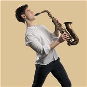 Insegnante di sassofono, studente del conservatorio di Brescia, molta esperienza e voglia di insegnare