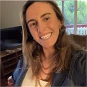 No tengo titulación. Pero estudió psicología. Me encantan los niños y he impartido anteriormente clase de catequesis